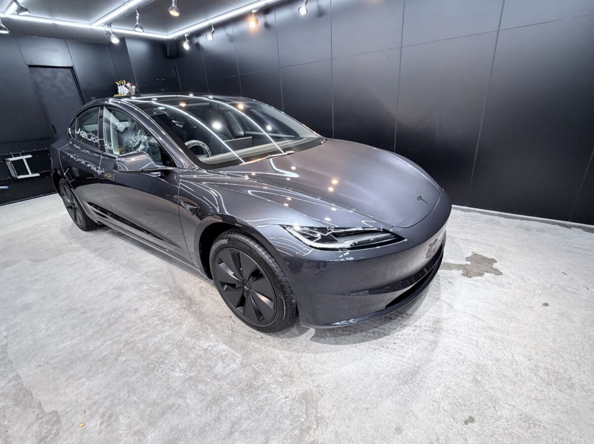 テスラ モデル3 ガラスコーティングの施工が完了！