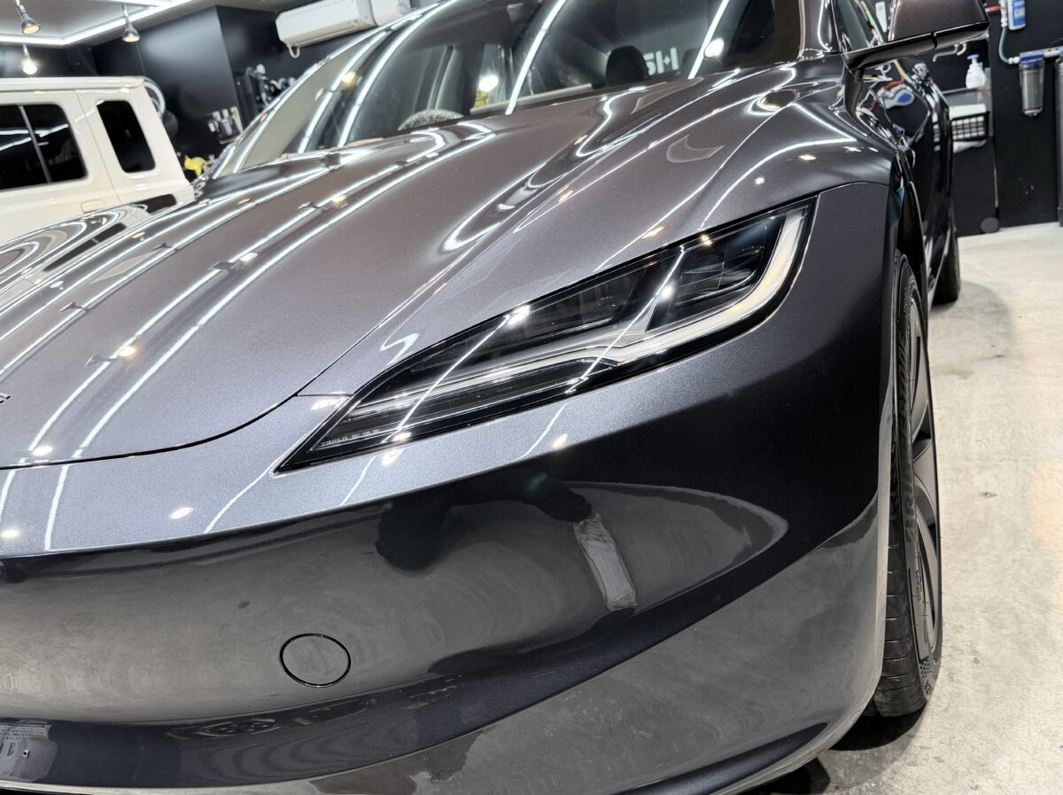 テスラ モデル3 ガラスコーティングの施工が完了！