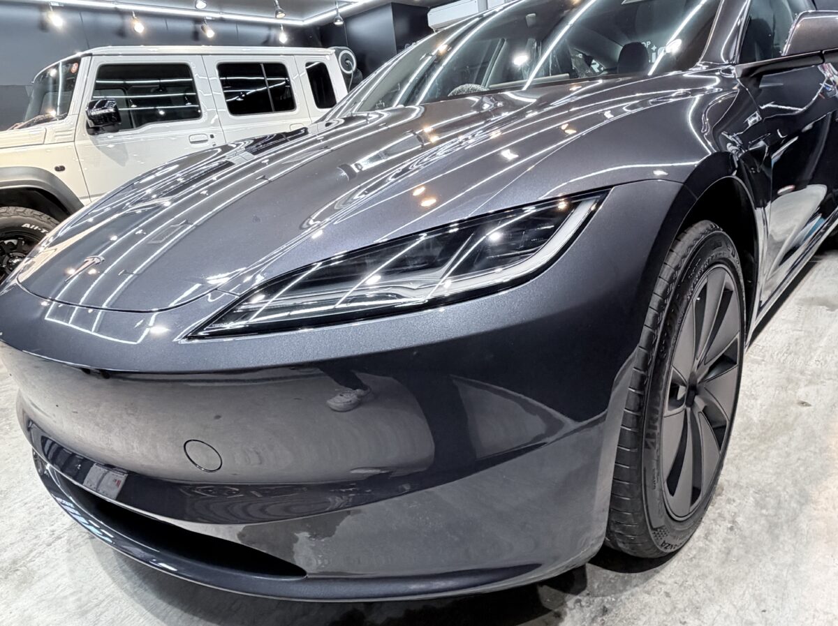 テスラ モデル3 ガラスコーティングの施工が完了！