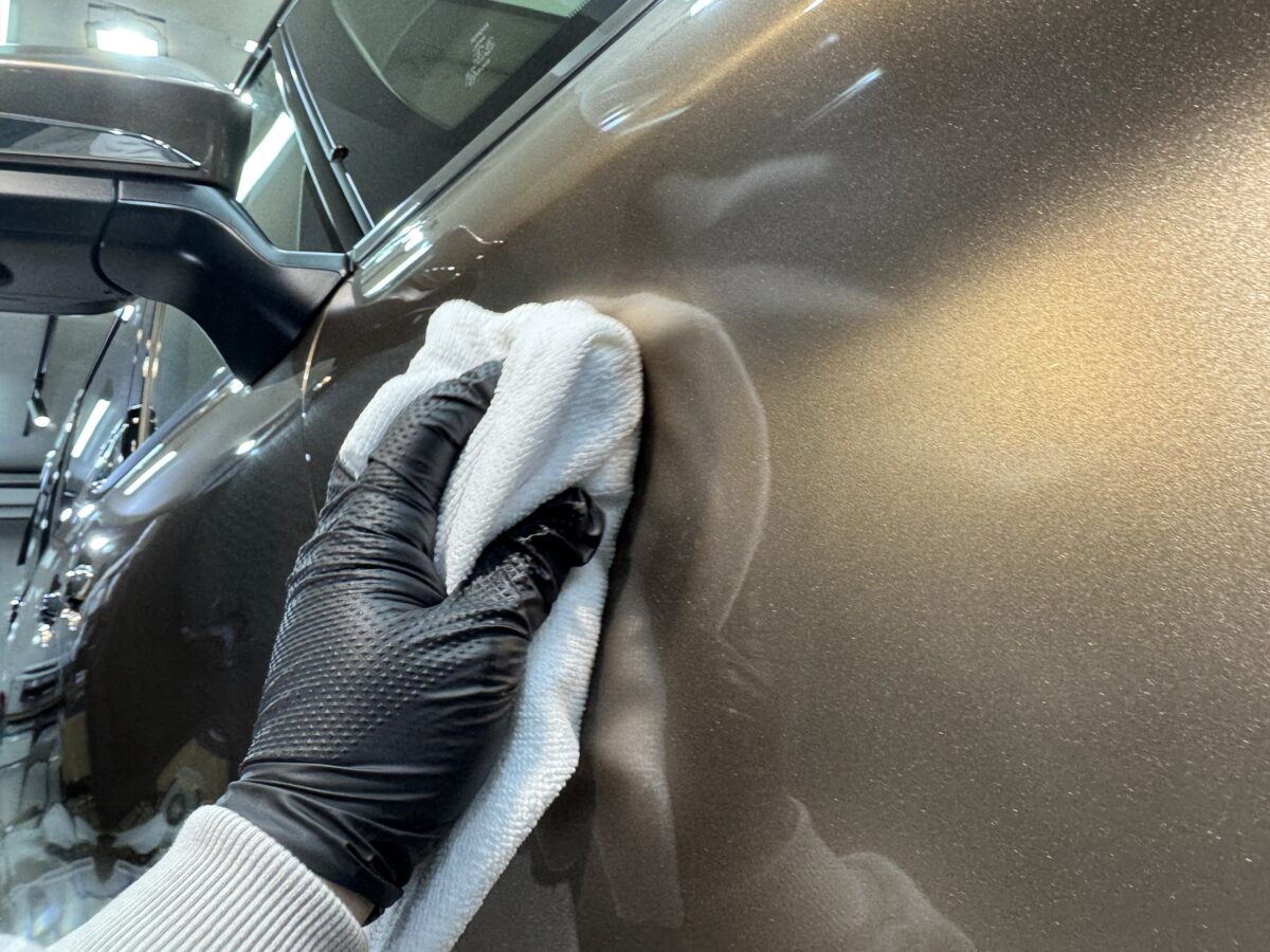 セラミックコーティング 二層施工（SIX）