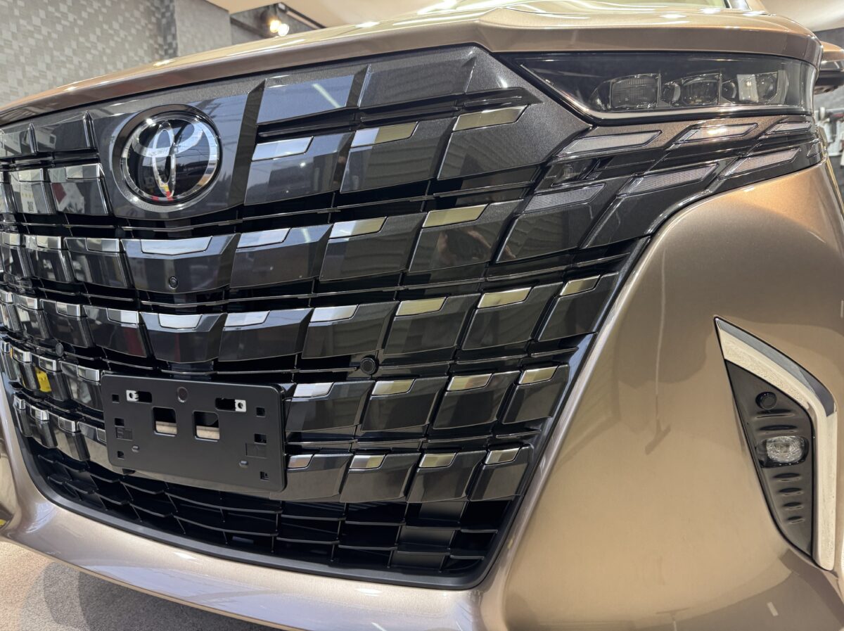 トヨタ アルファード コーティング施工完了