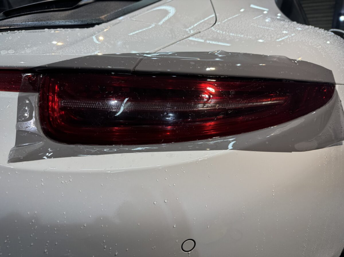 テールレンズプロテクションフィルム（スモーク）