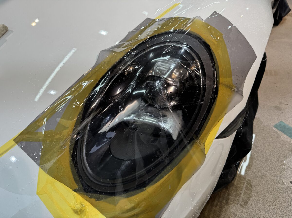 ヘッドライトプロテクションフィルム（スモーク）