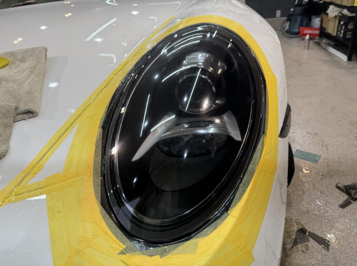 ヘッドライトプロテクションフィルム（スモーク）