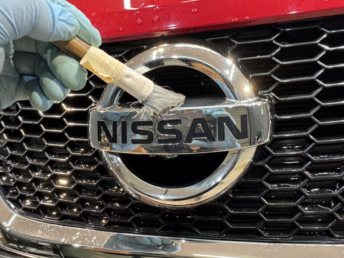 下地処理・細部洗浄工程