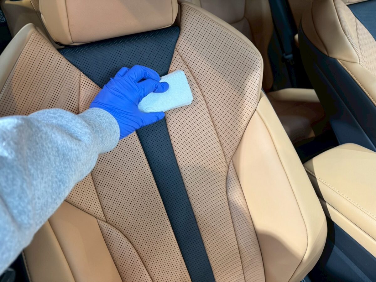 レザーシート専用コーティング（F/R フルセット）