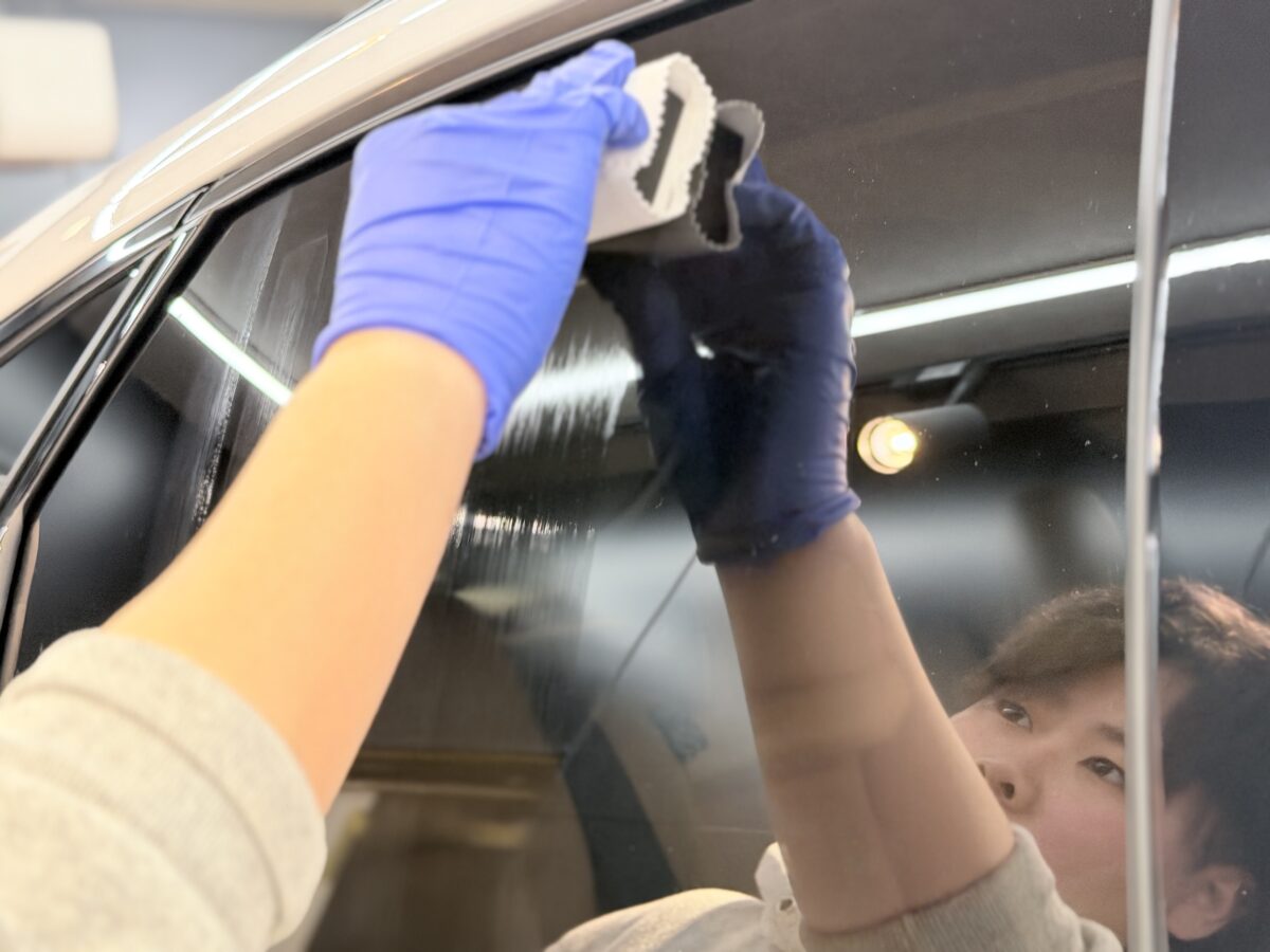 窓ガラス撥水加工 全面（servFaces）