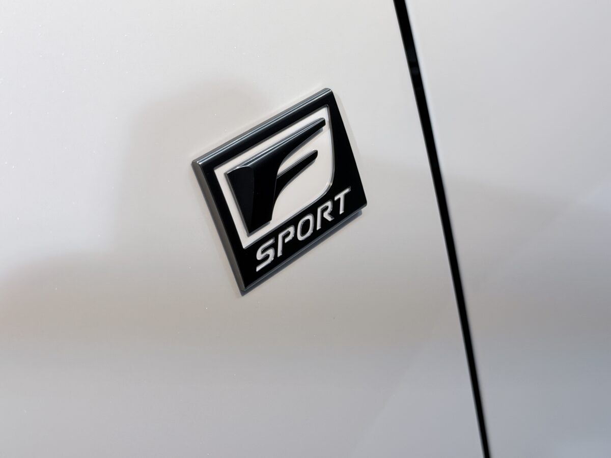 施工完了｜パールホワイトの輝きが際立つ仕上がりに