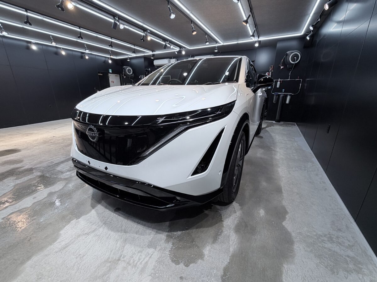 日産アリア SIXセラミックコーティング施工完了