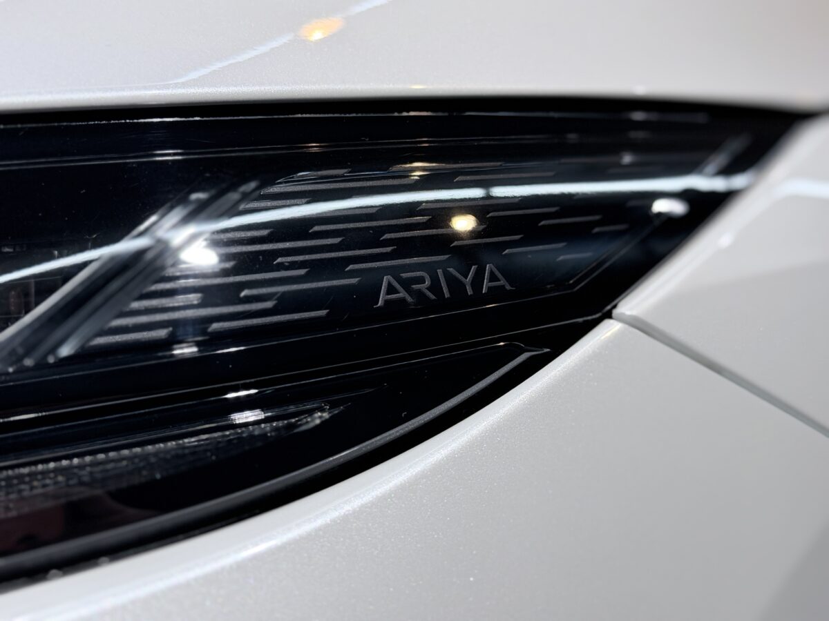 日産アリア SIXセラミックコーティング施工完了