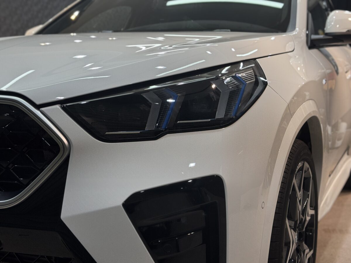 BMW X2 ガラスコーティング施工完了