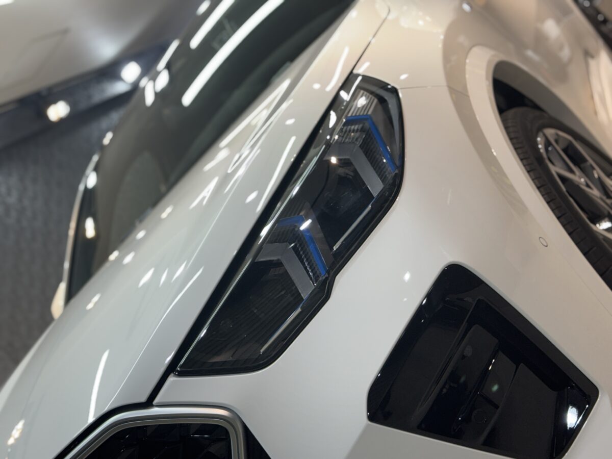 BMW X2 ガラスコーティング施工完了