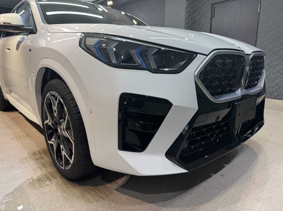 BMW X2 ガラスコーティング施工完了