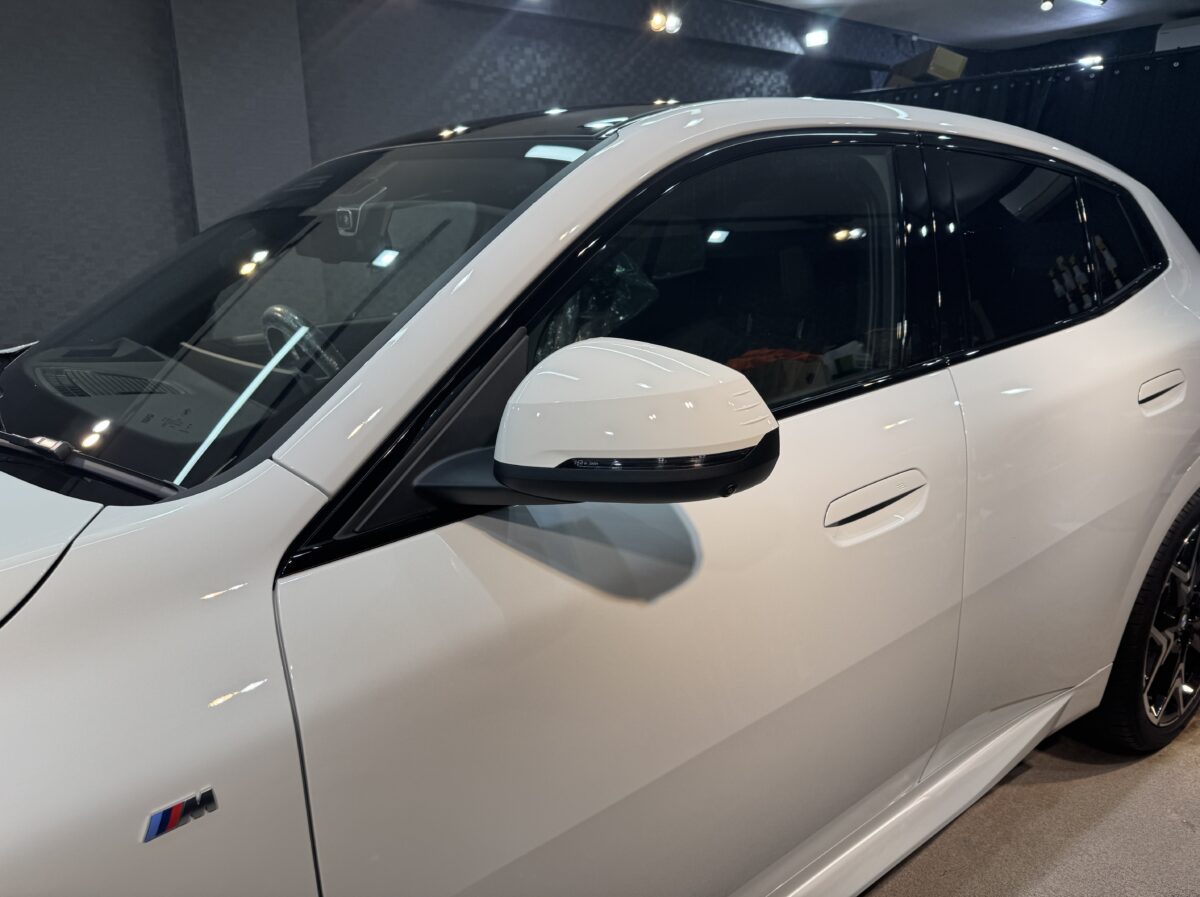BMW X2 ガラスコーティング施工完了