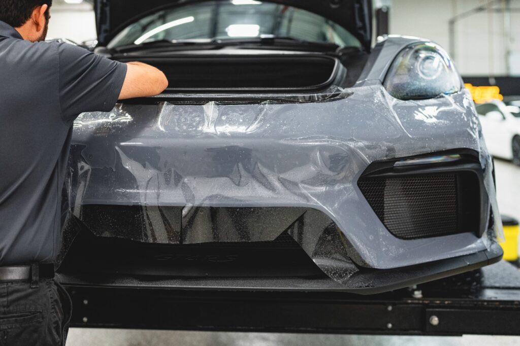 ポルシェ911・718ケイマンの塗装特性