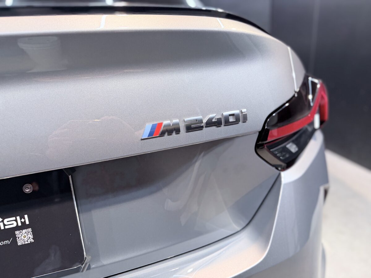 BMW M240へセラミックコーティング2層の施工完了