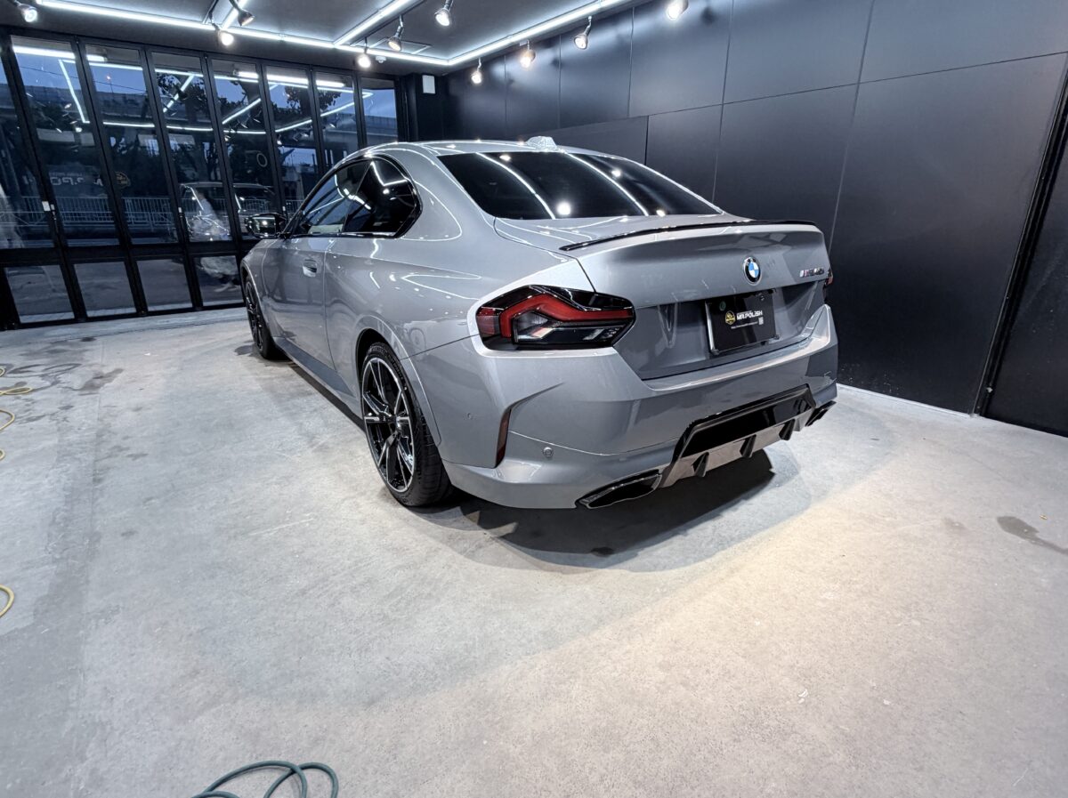BMW M240へセラミックコーティング2層の施工完了