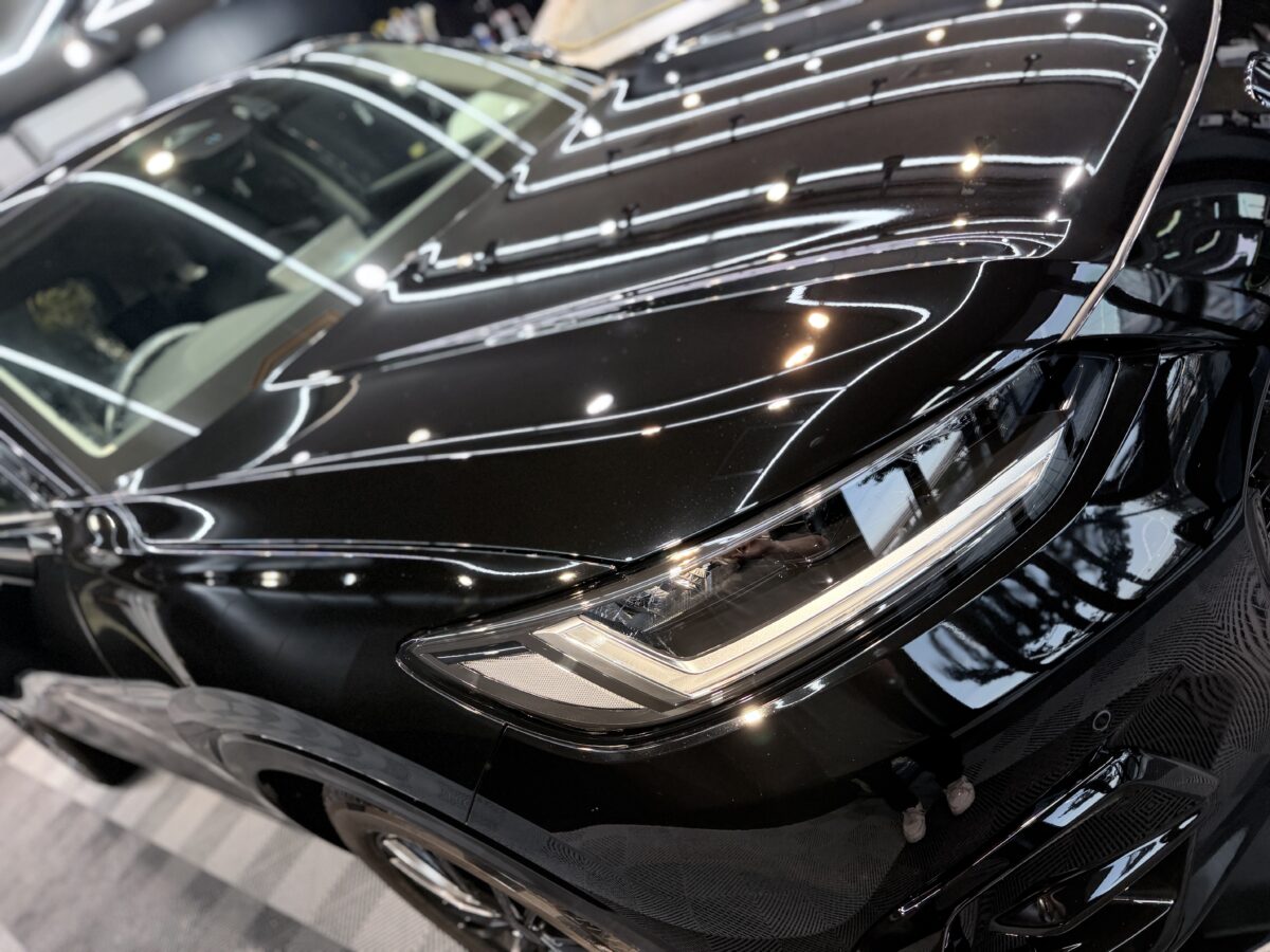 ホンダ ZRVへのガラスコーティングの施工完了