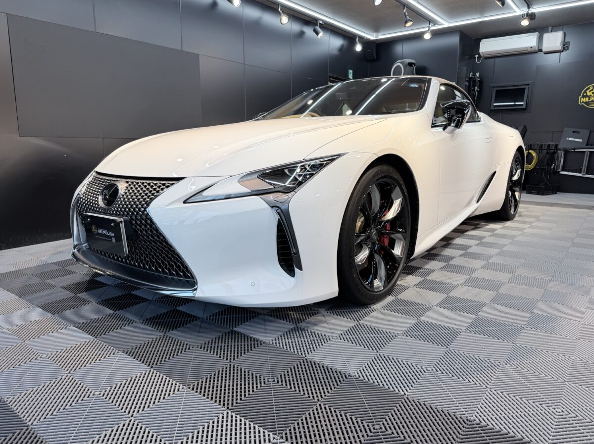新型車 レクサス LC500 コンバーチブル｜“servFaces”セラミックコーティング2層＋ホイールコーティング＋窓ガラス撥水加工＋幌コーティング施工 ／ 神奈川県横浜市金沢区K様より