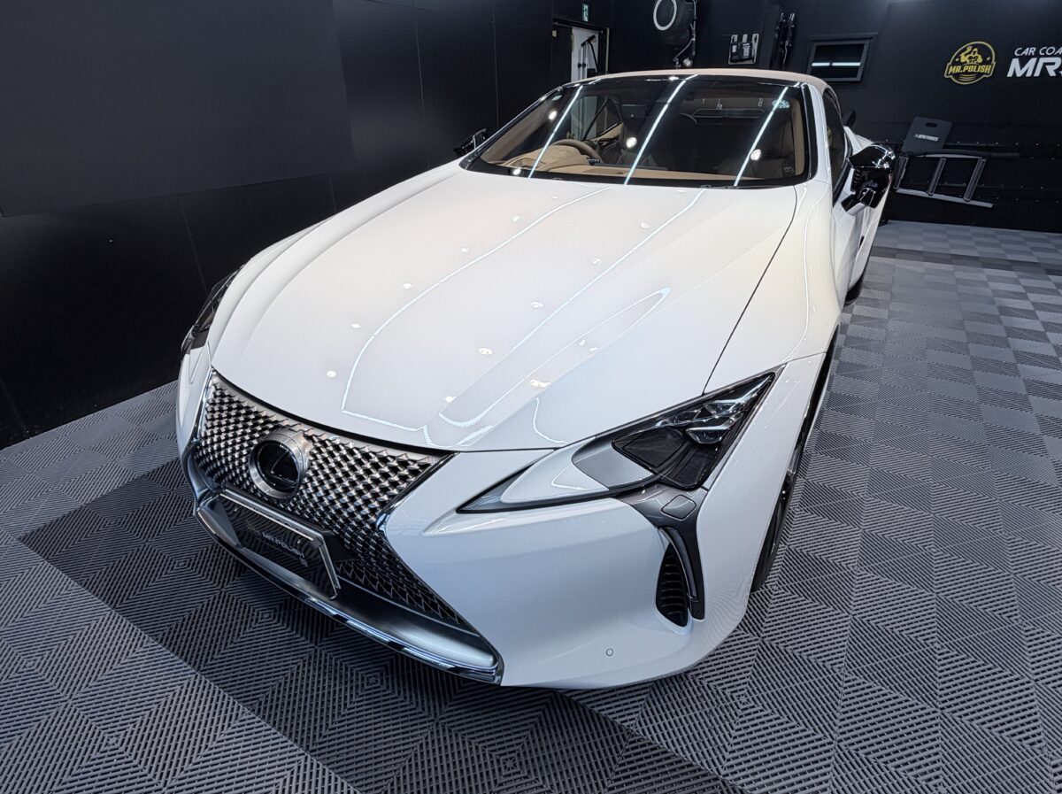 LEXUS LC500へのセラミックコーティング二層の施工完了|一緒に眺めた瞬間