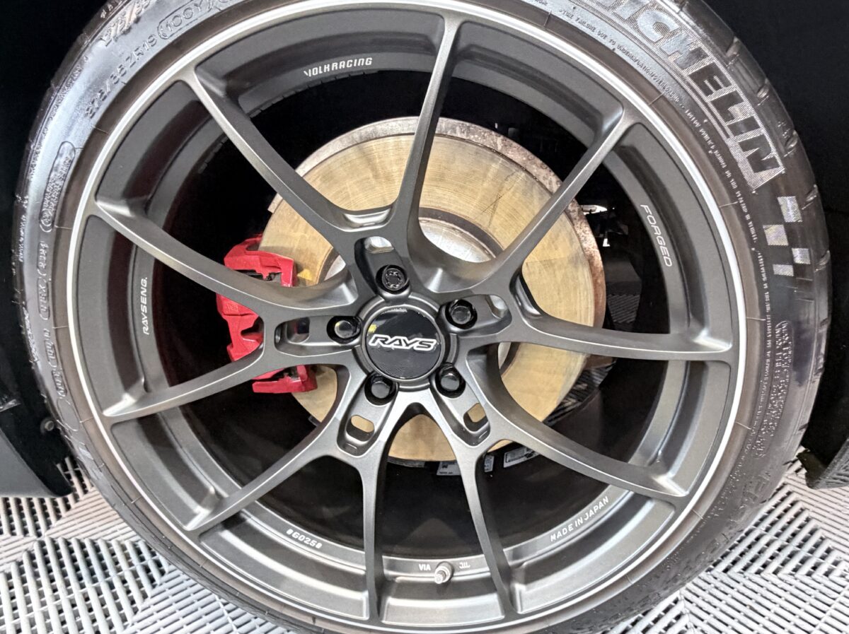 トヨタ スープラ ホイール脱着両面コーティングの施工完了