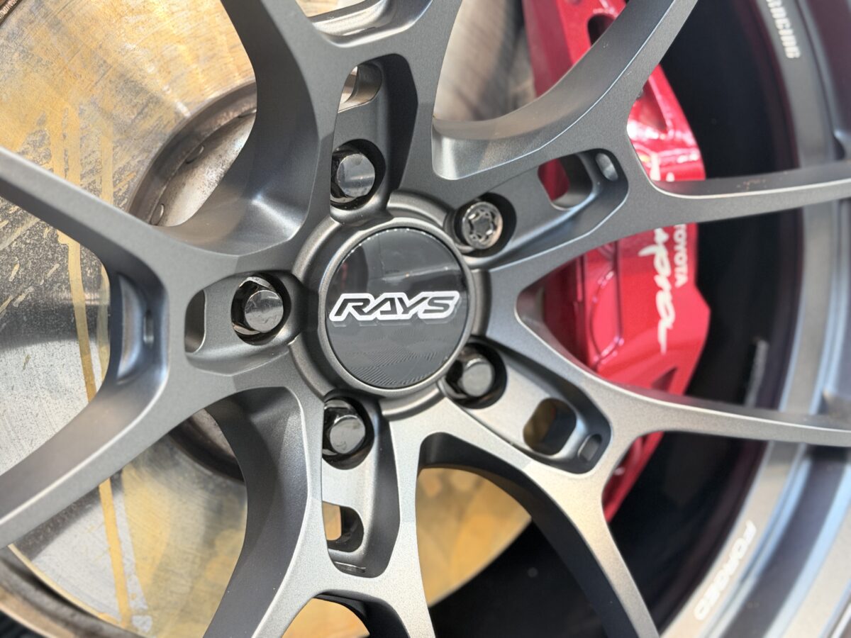 トヨタ スープラ ホイール脱着両面コーティングの施工完了