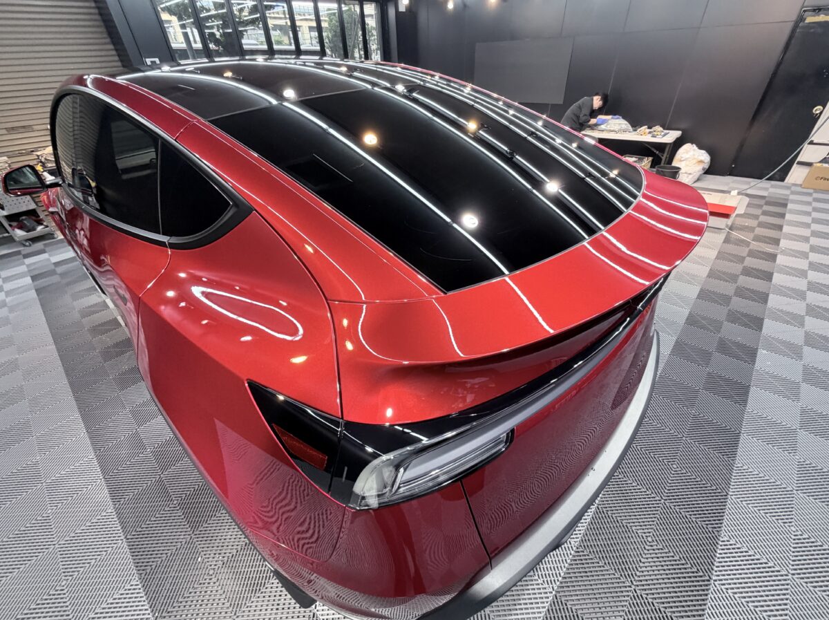 テスラ モデルYへセラミックコーティングの施工完了