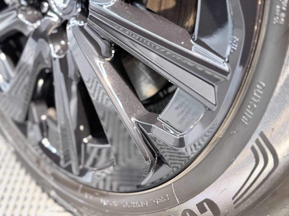 マツダ CX-80へガラスコーティングの施工が完了