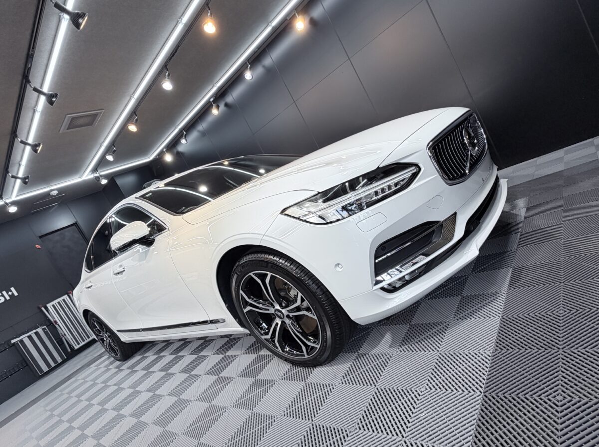 VOLVO S90のガラスコーティング施工が完了|ブログでお伝えしたかった変化