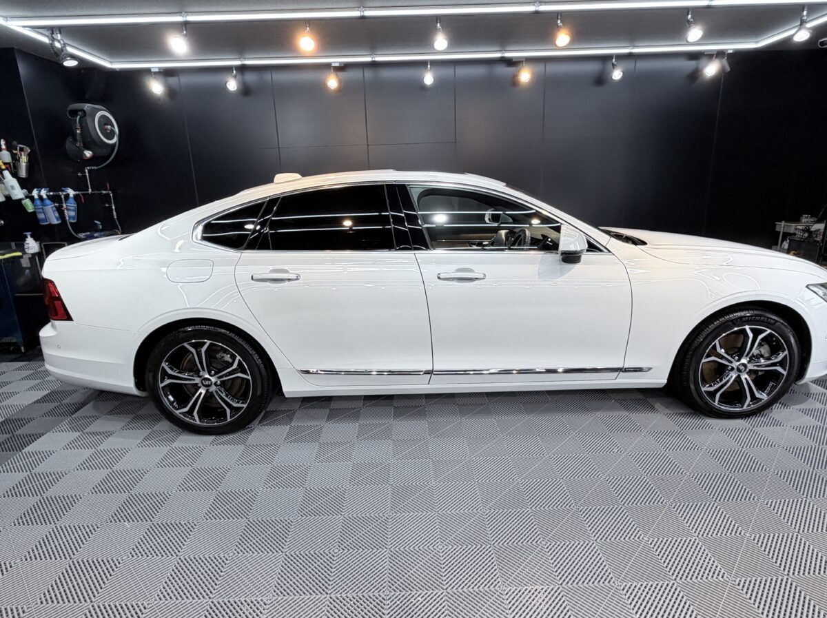 VOLVO S90のガラスコーティング施工が完了|ブログでお伝えしたかった変化