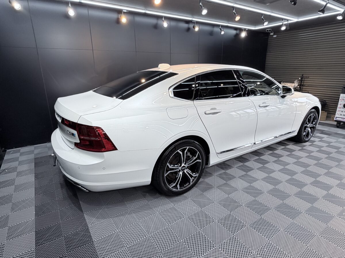 VOLVO S90のガラスコーティング施工が完了|ブログでお伝えしたかった変化