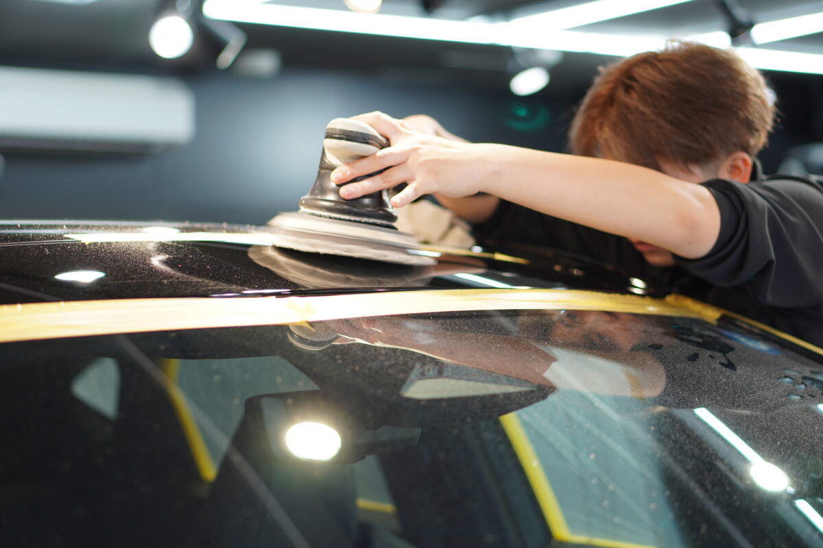 STEP3|新車でもコーティング前に研磨する理由