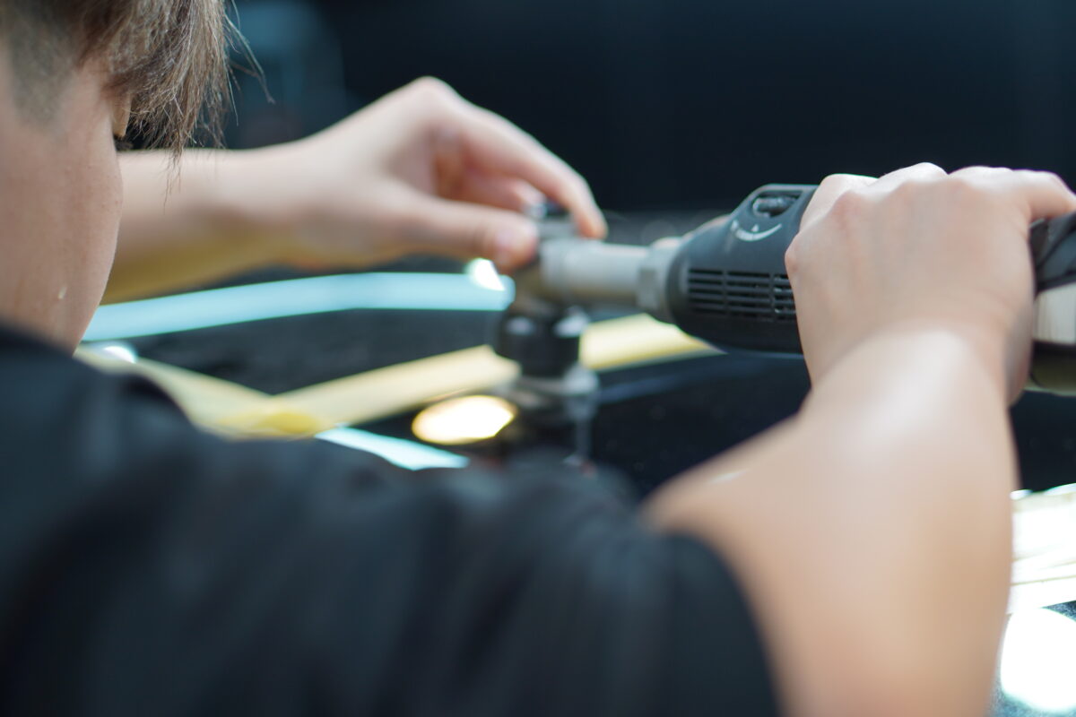 STEP3|新車でもコーティング前に研磨する理由