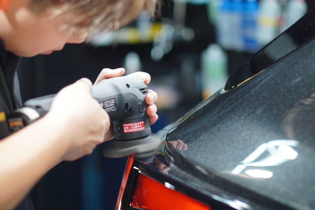 STEP3|新車でもコーティング前に研磨する理由