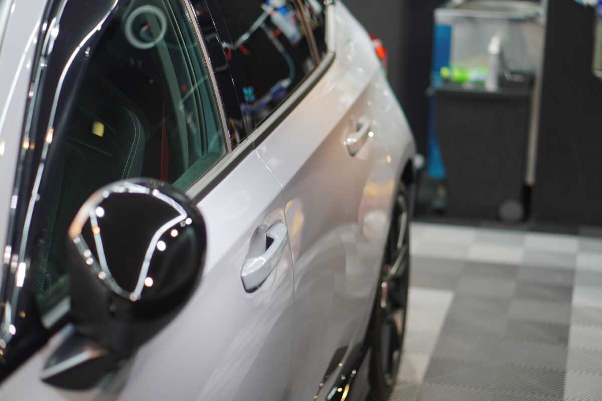 ホンダ シビック TYPE Rの二層セラミックコーティング施工完了
