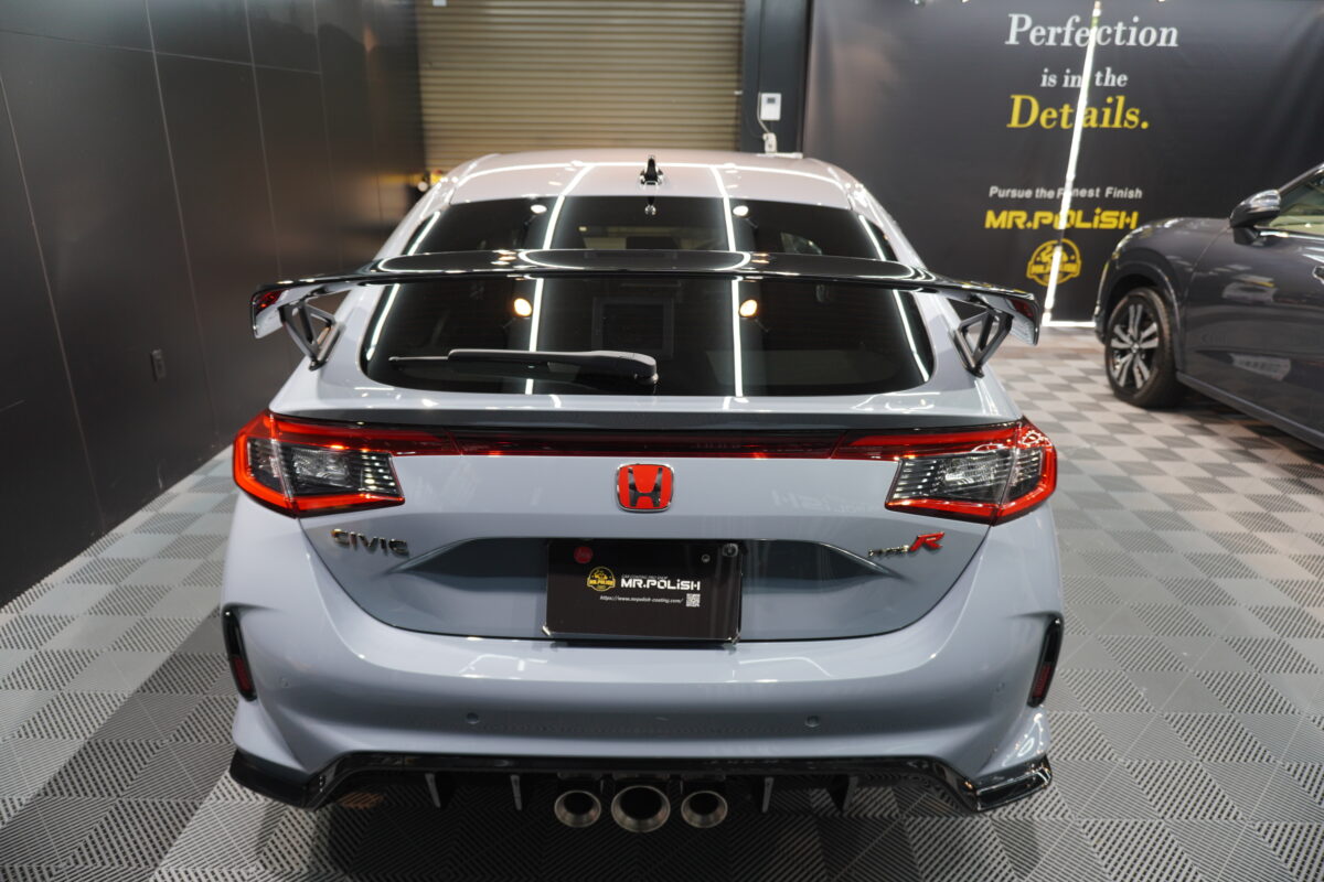 ホンダ シビック TYPE Rの二層セラミックコーティング施工完了